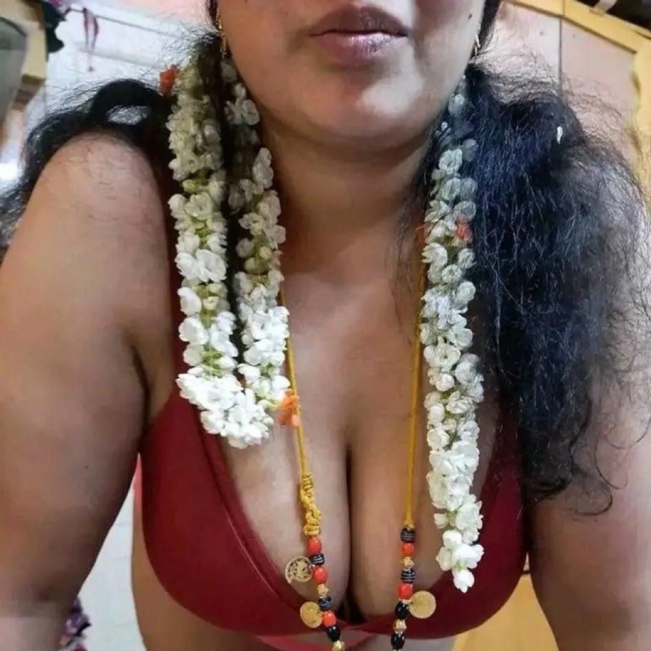 Hardcore e Softcore (tias indianas e MILF)