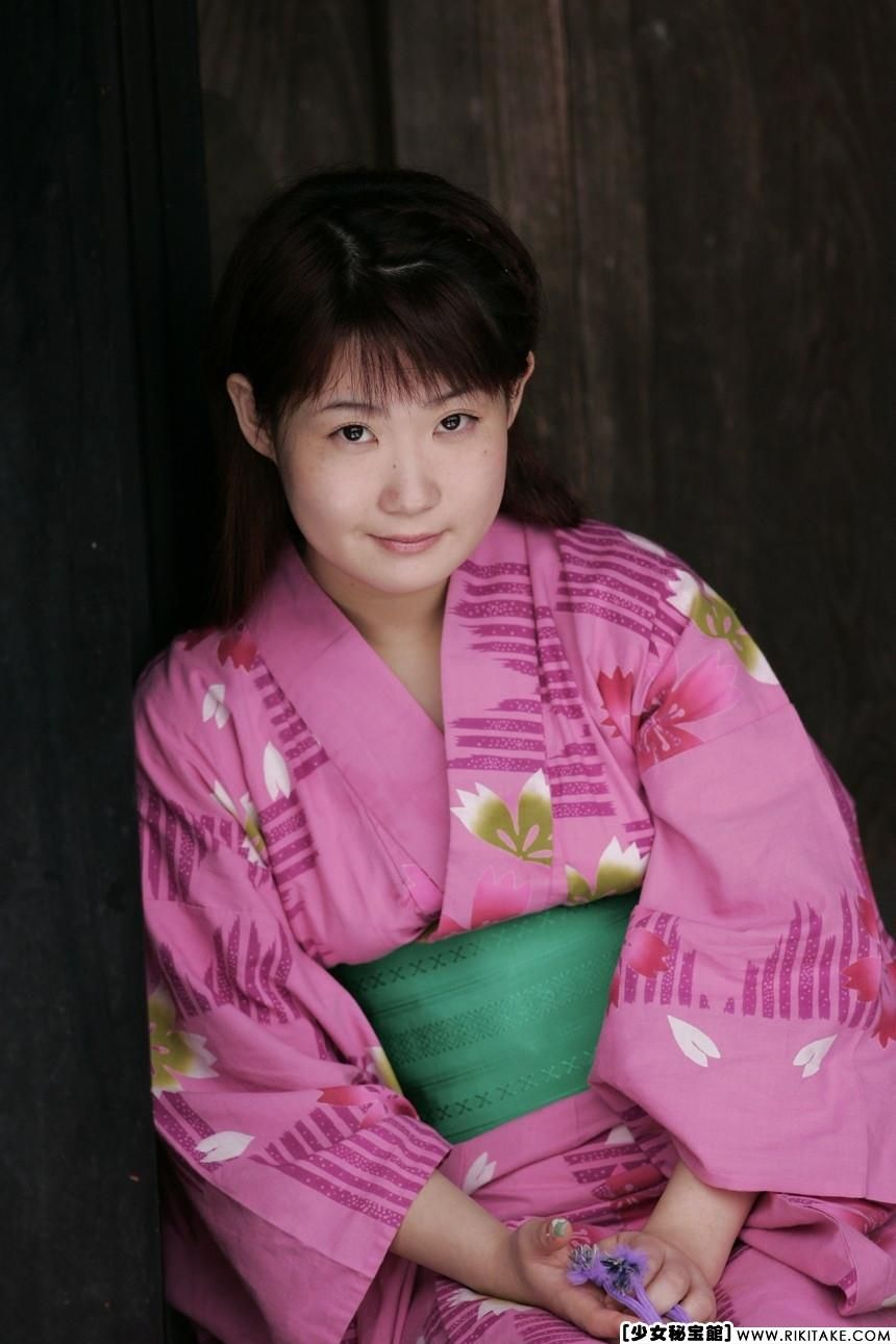 japanese nude model Kokomi Ito