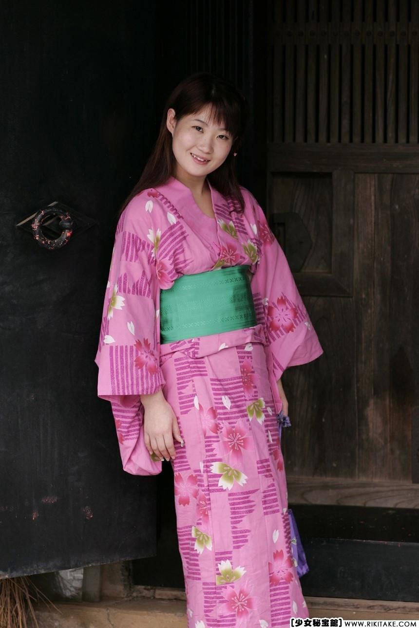japanese nude model Kokomi Ito