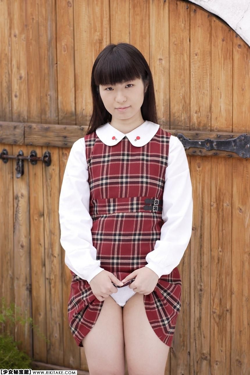 日本のヌードモデルYui Koga