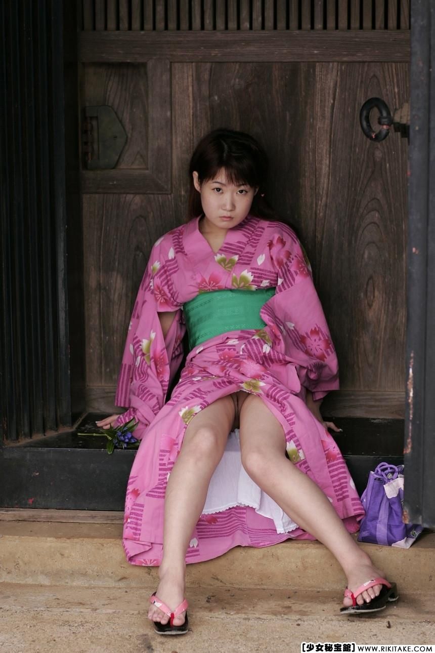 japanese nude model Kokomi Ito