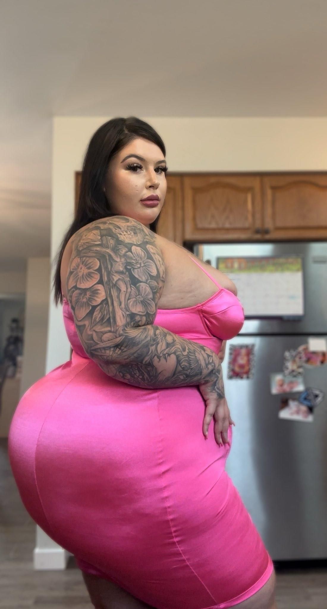 ペイジの巨大なお尻ビッグブーブゴージャスなBBWガールミックスホットショット