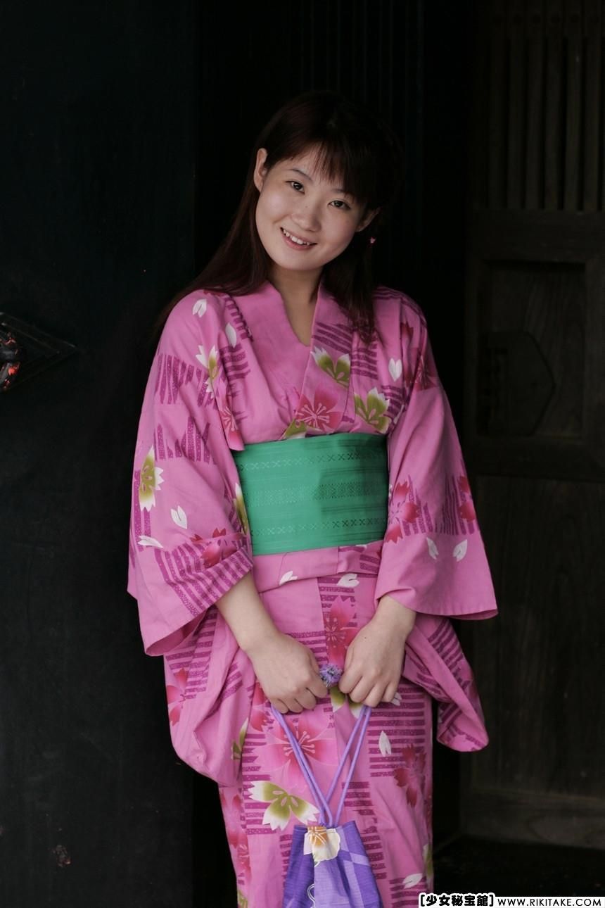 japanese nude model Kokomi Ito