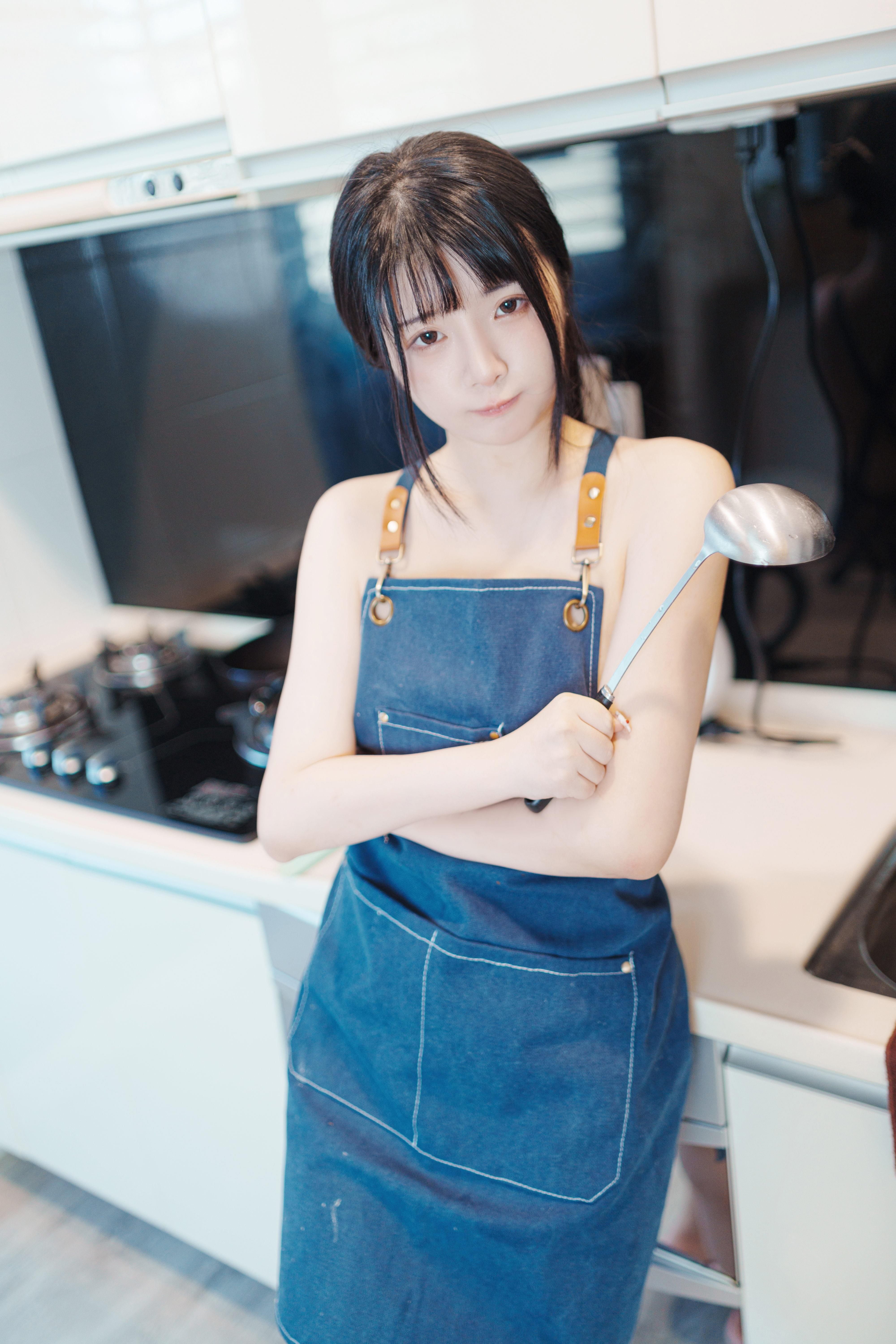 Raku – Eat Me