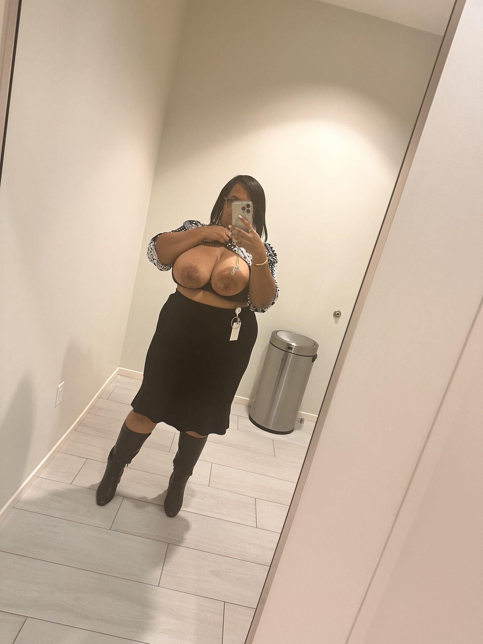 職場のトイレフラッシャーDeja Boo