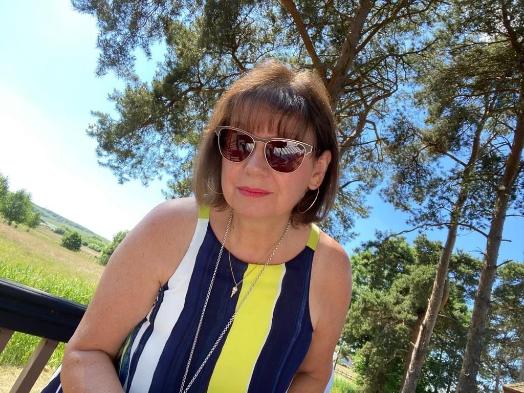 Reife Frau hat einen geheimen BBC -Urlaub