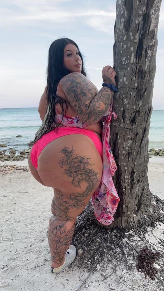 ペイジの巨大なお尻ビッグブーブゴージャスなBBWガールミックスホットショット