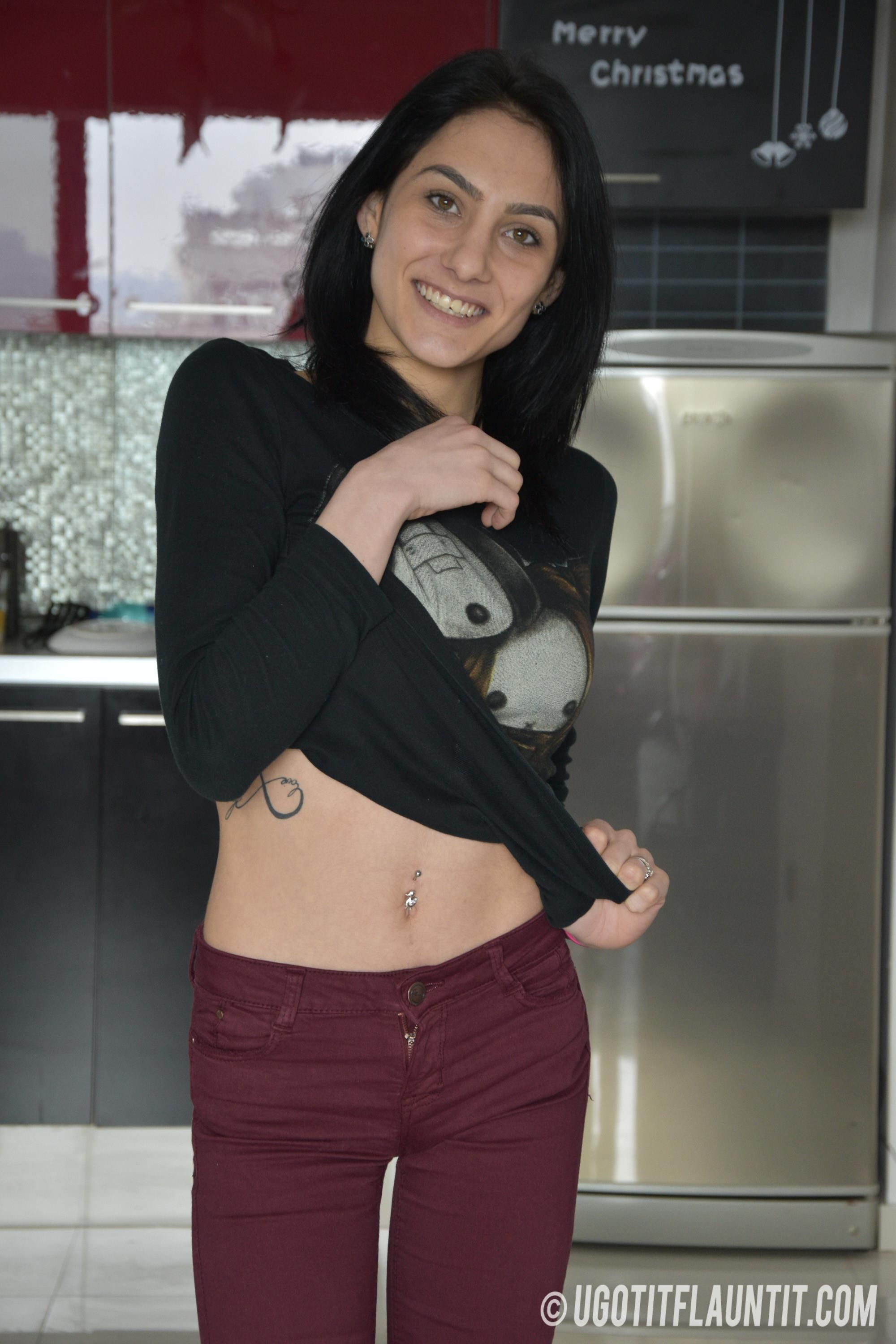 u got it flaunt it  Ligia indoors Part 