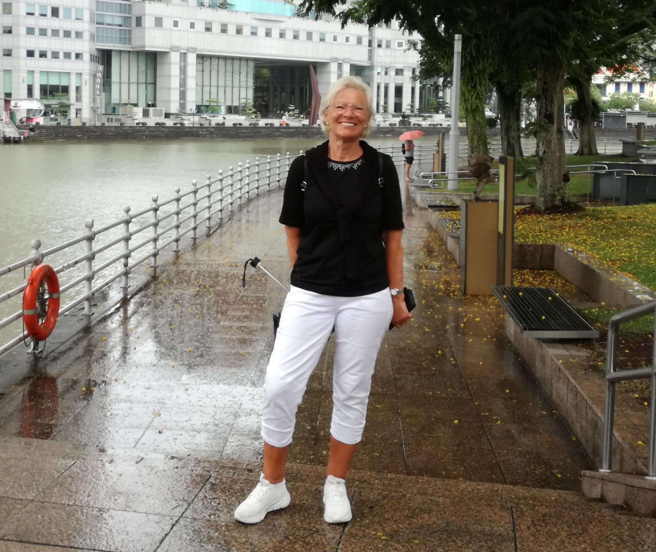 Linda avó norueguesa Justine