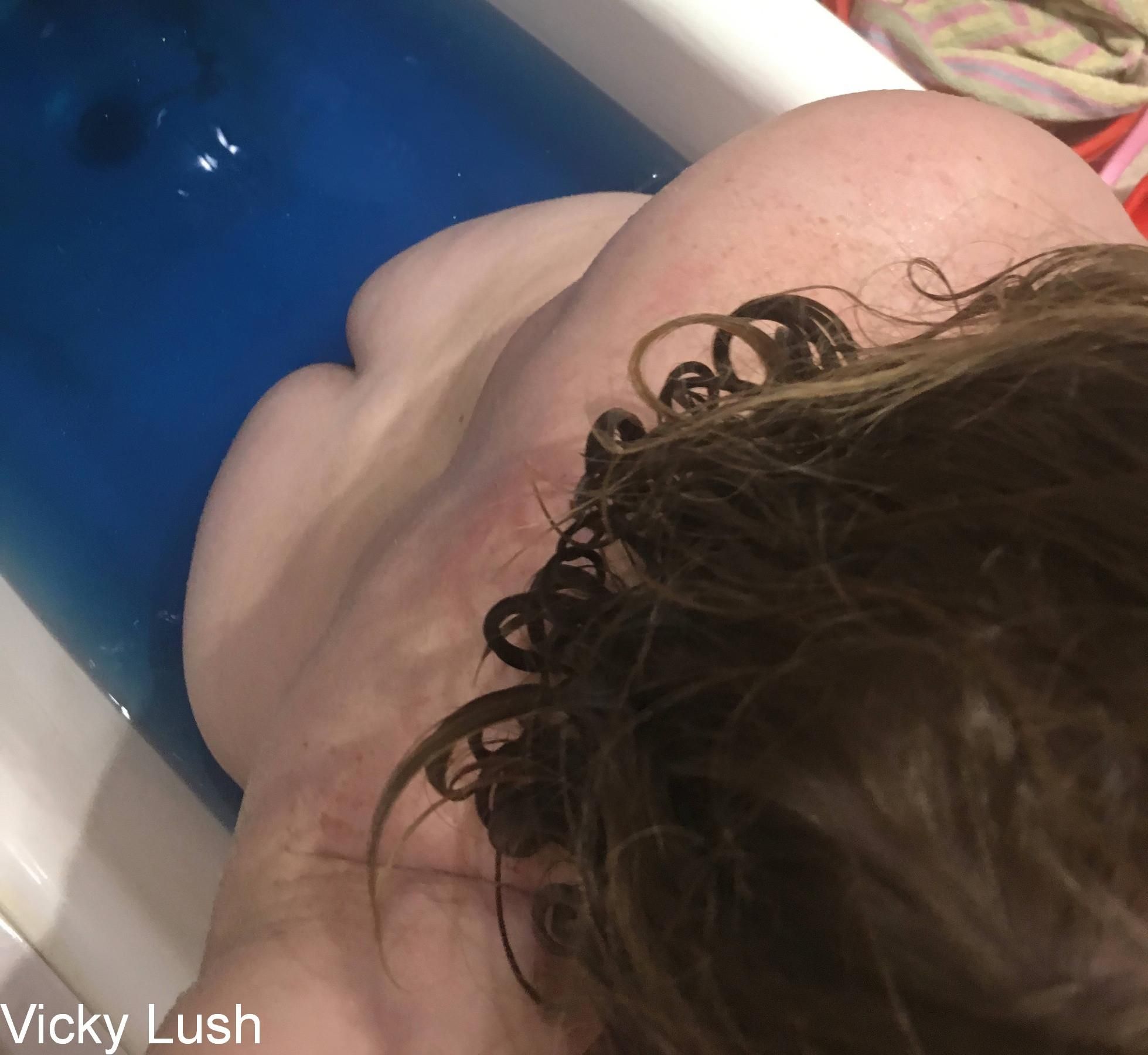 Vicky Lush Lonely Weekend