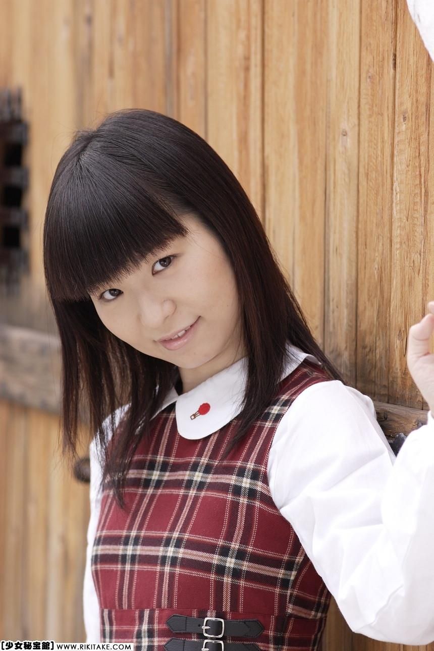 日本のヌードモデルYui Koga