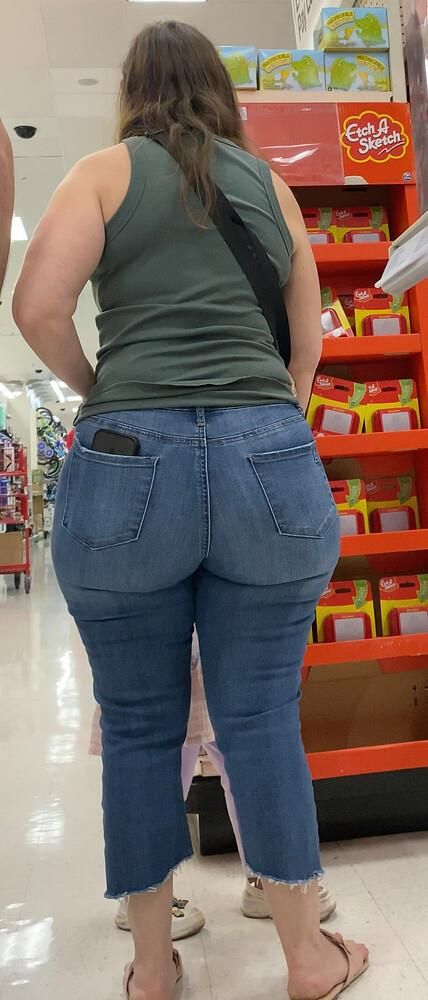 Public Displays of Ass 