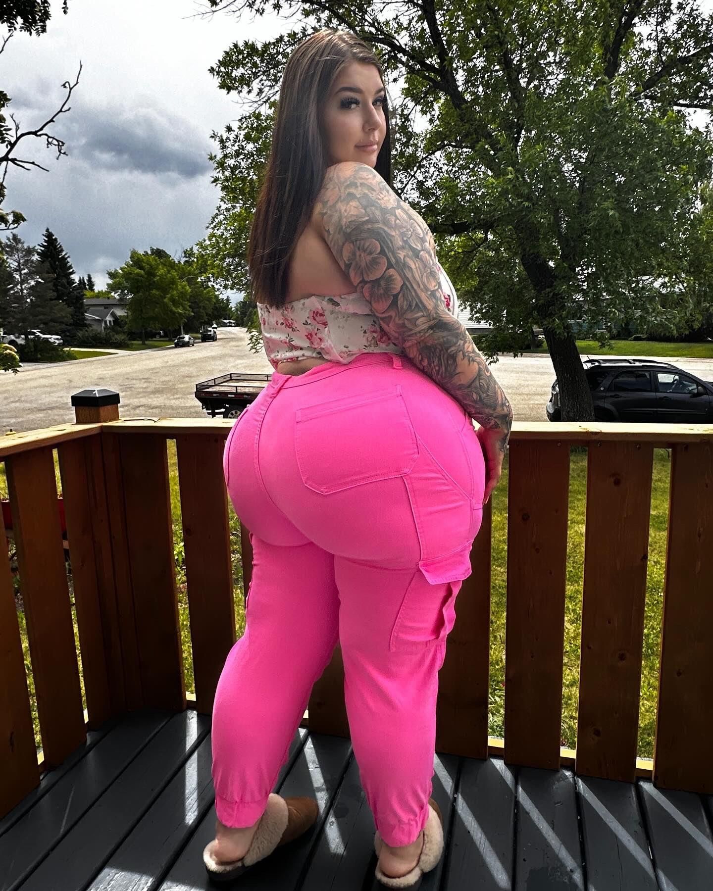 ペイジの巨大なお尻ビッグブーブゴージャスなBBWガールミックスホットショット