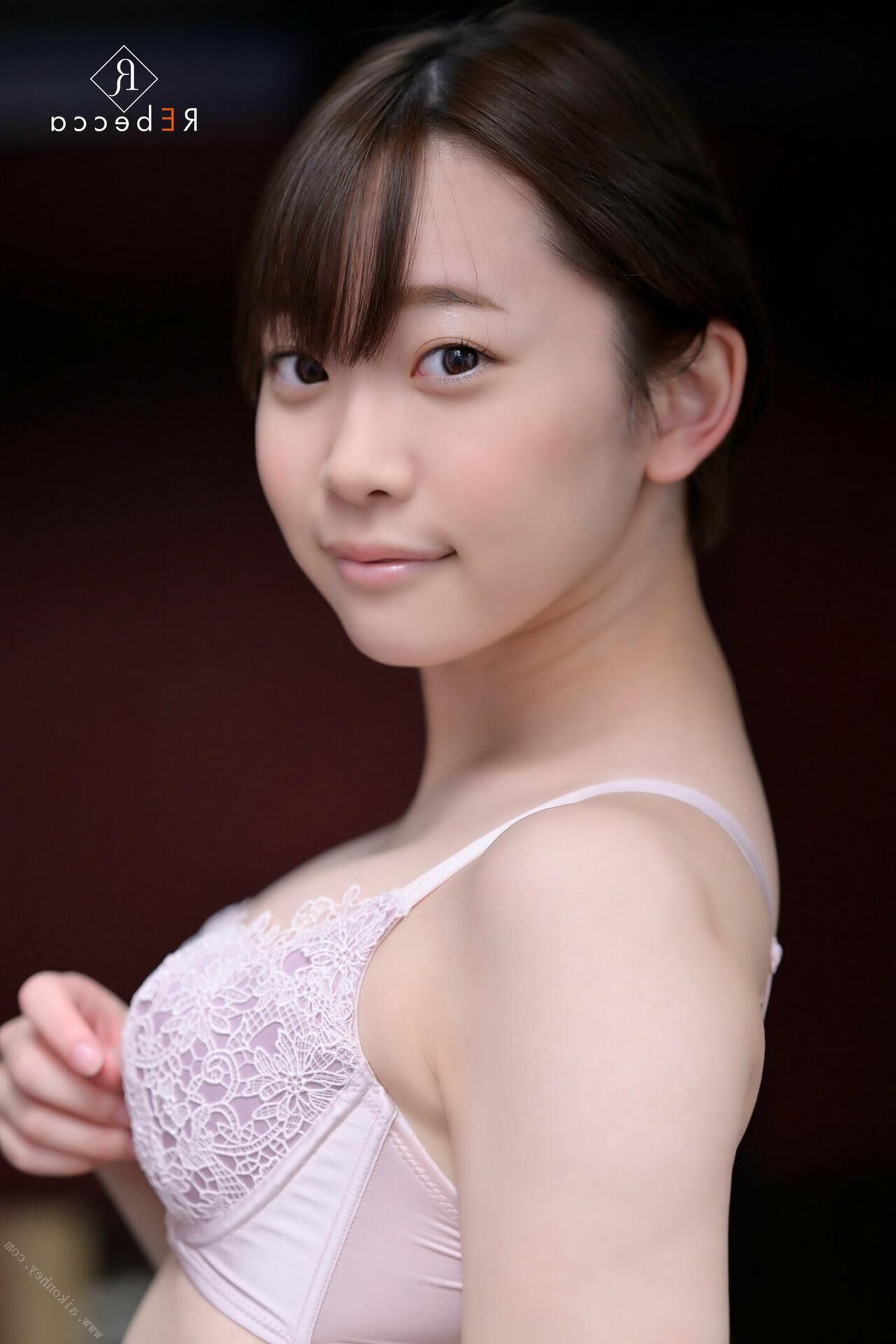 Yura Kano Rebecca Yurariport