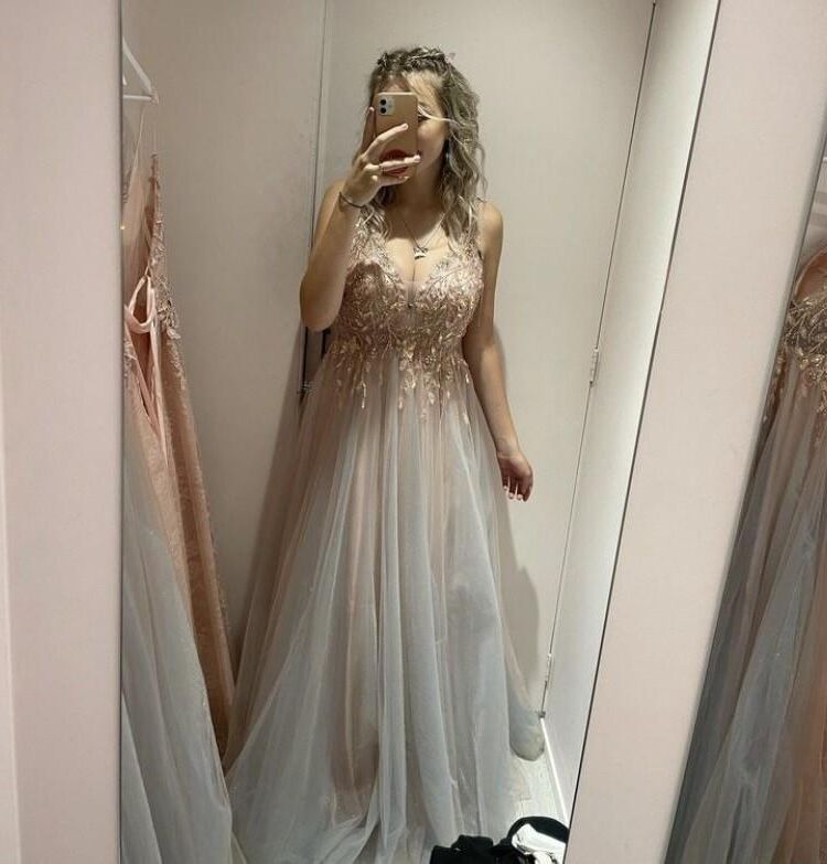 セクシーな服装NN