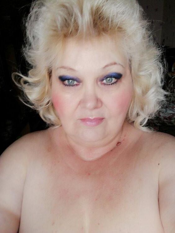 Elena BBW loira madura de Moscou