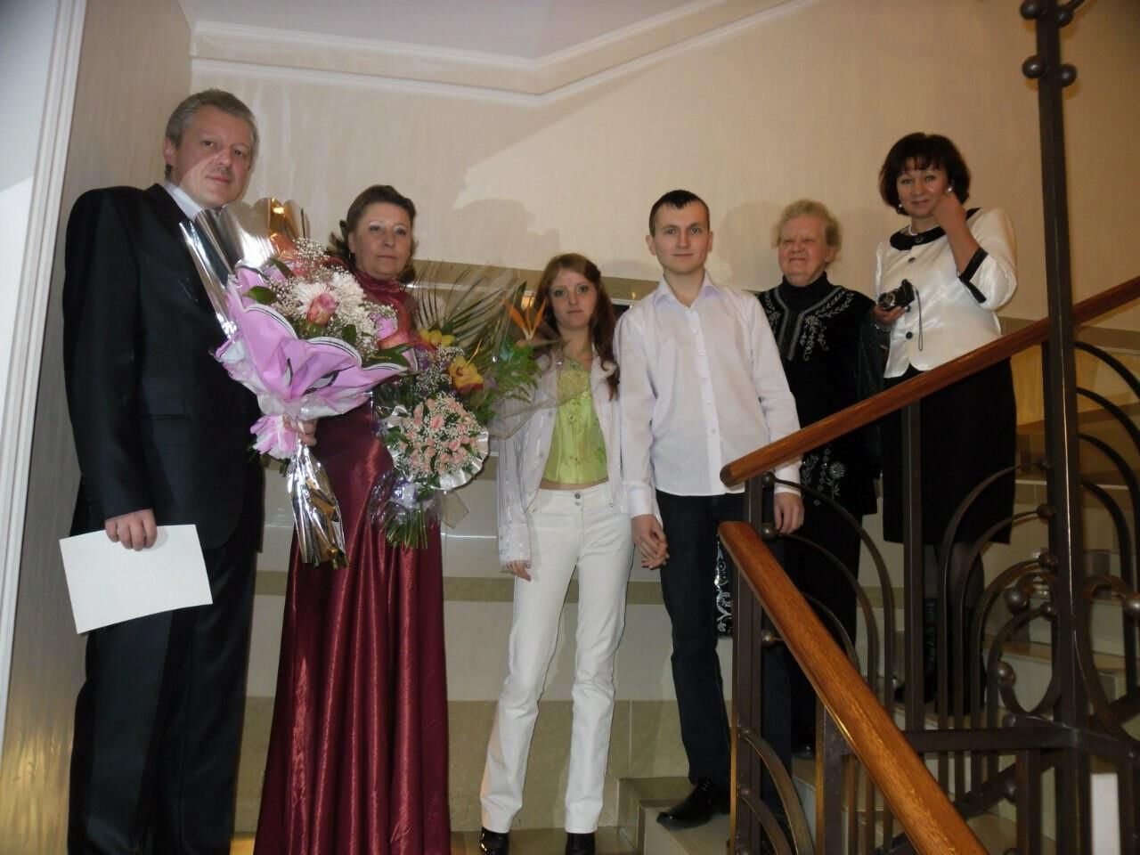 Irina und Dasha Russische Mutter und Tochter aus St. Petersburg