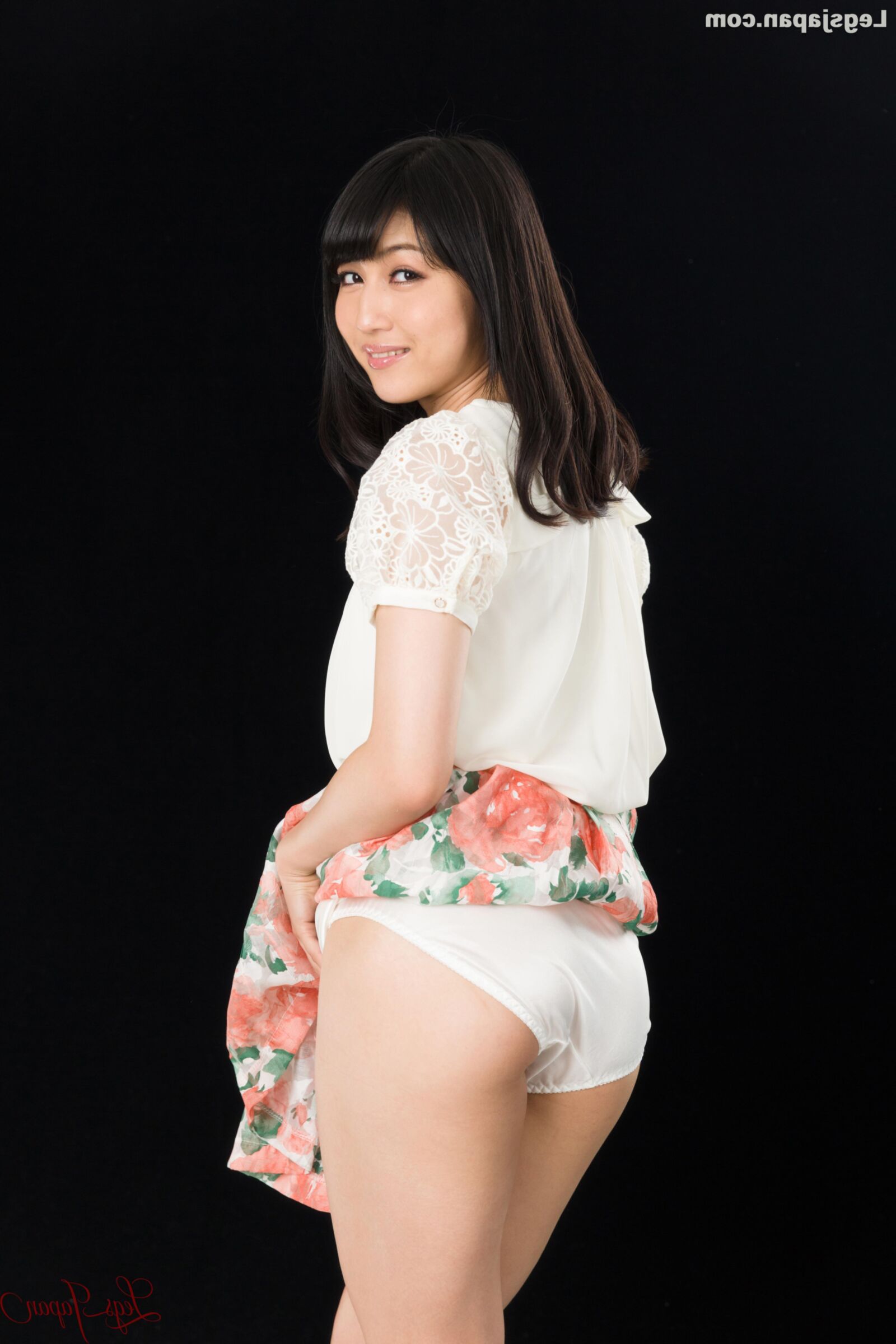 日本のヌードモデルReo Saionji