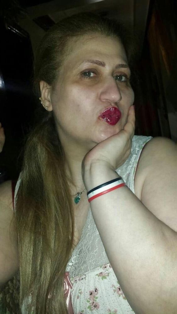 Naughty Iraqi Hijabi BBW