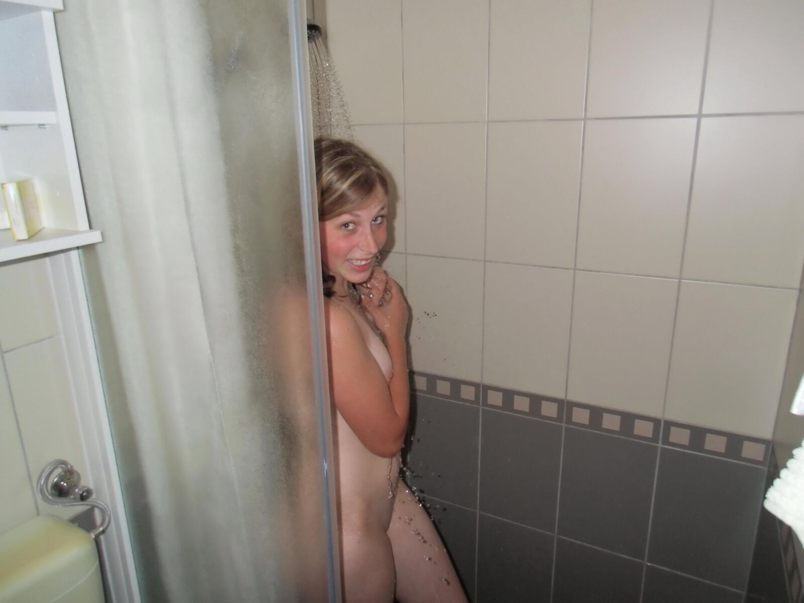 niña amateur ()