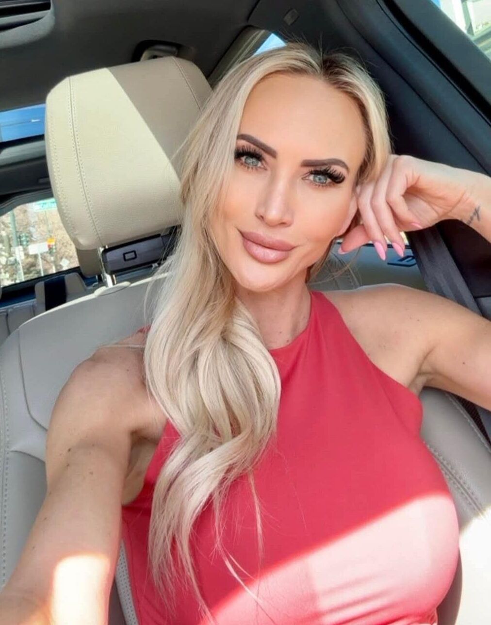 Ultimate Real Bimbo Milf Mom