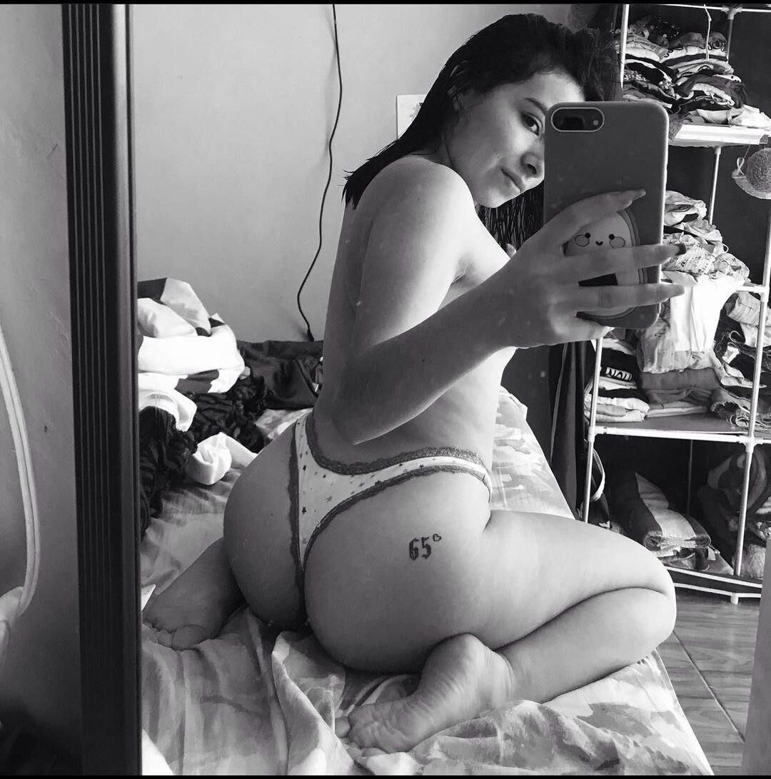 Latina ex gf tem uma bunda sexy