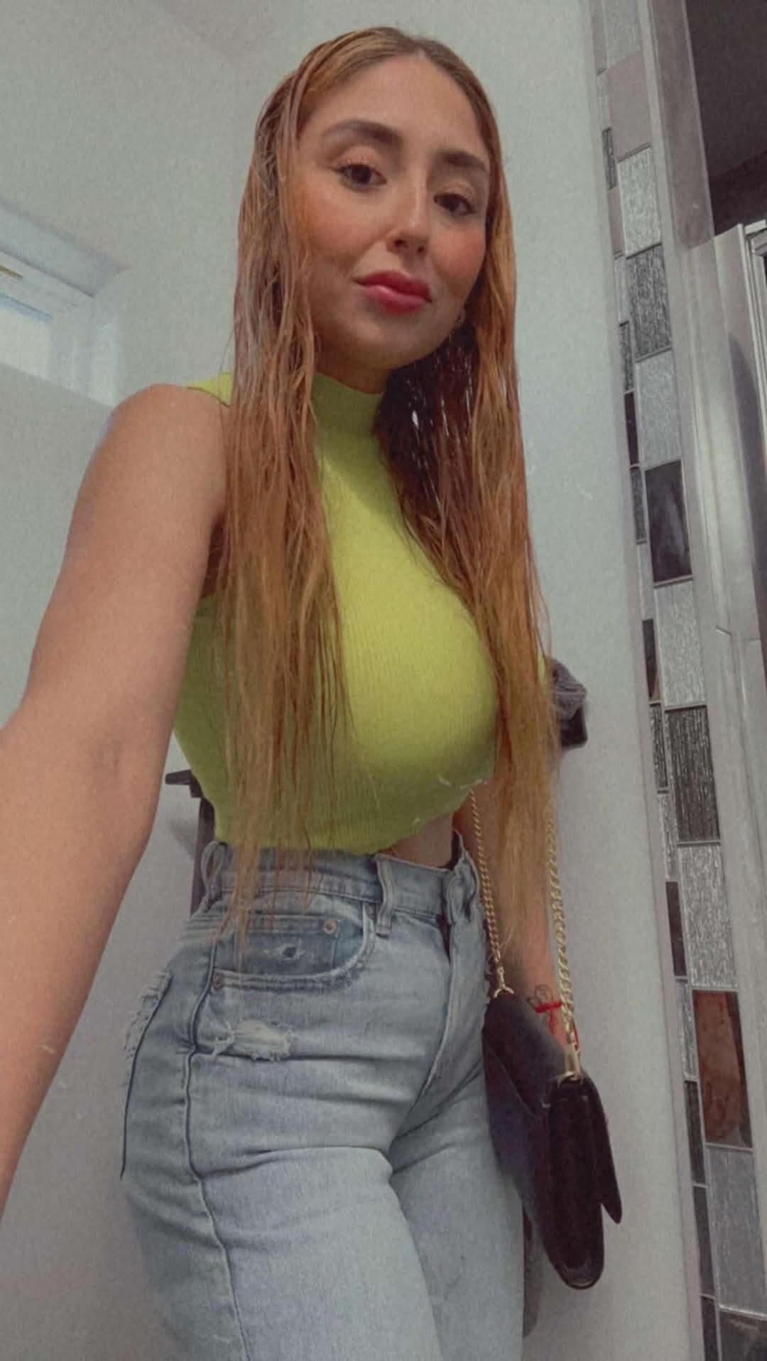 Lesley b