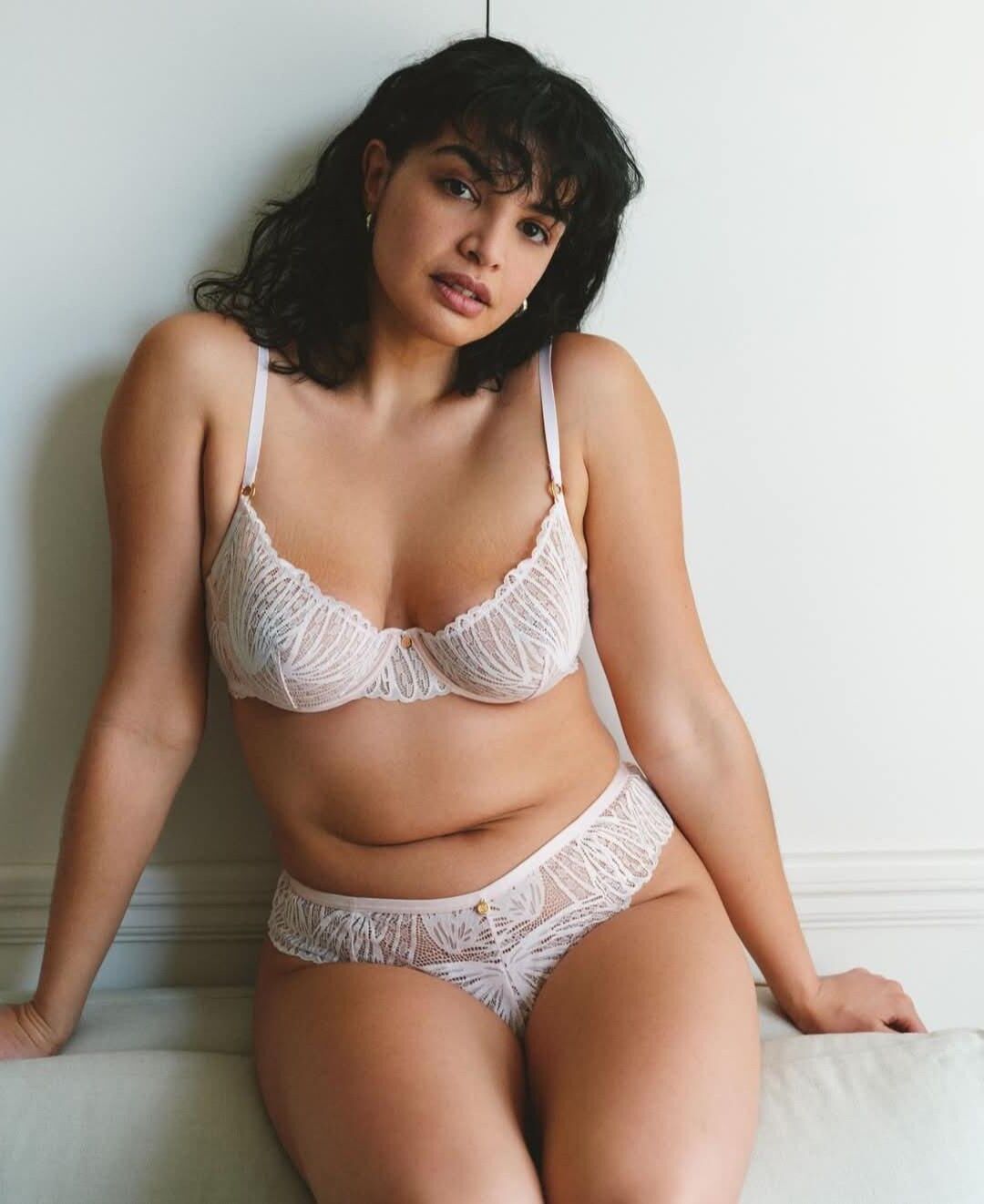 Dessous- und Bikini -Mix
