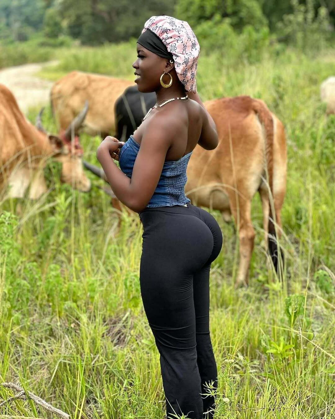 curvy butt ebony to fuck hardcore