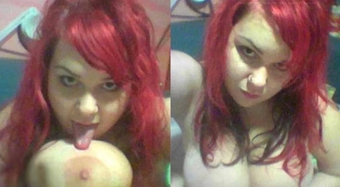 Amateur géant settant en plaisir avec son propre melon massif