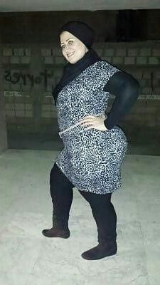 Naughty Iraqi Hijabi BBW