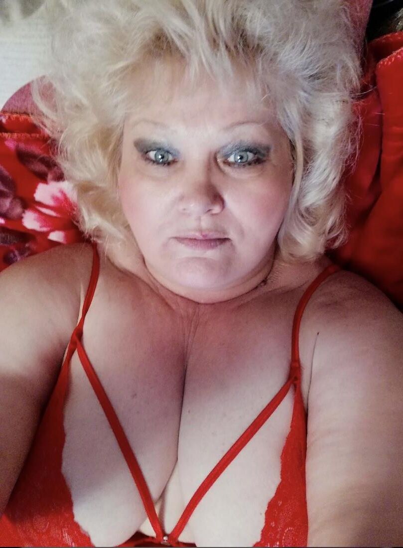 Elena BBW loira madura de Moscou