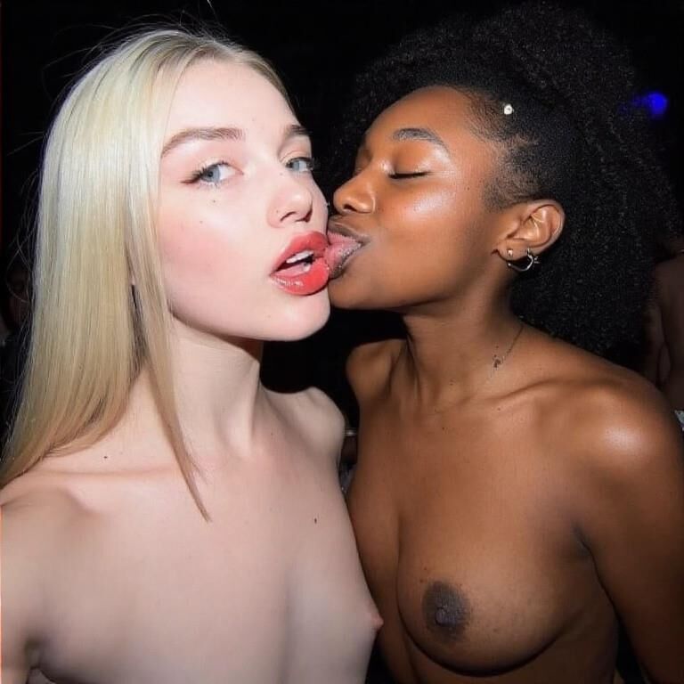 Interracial lesbian kissing
