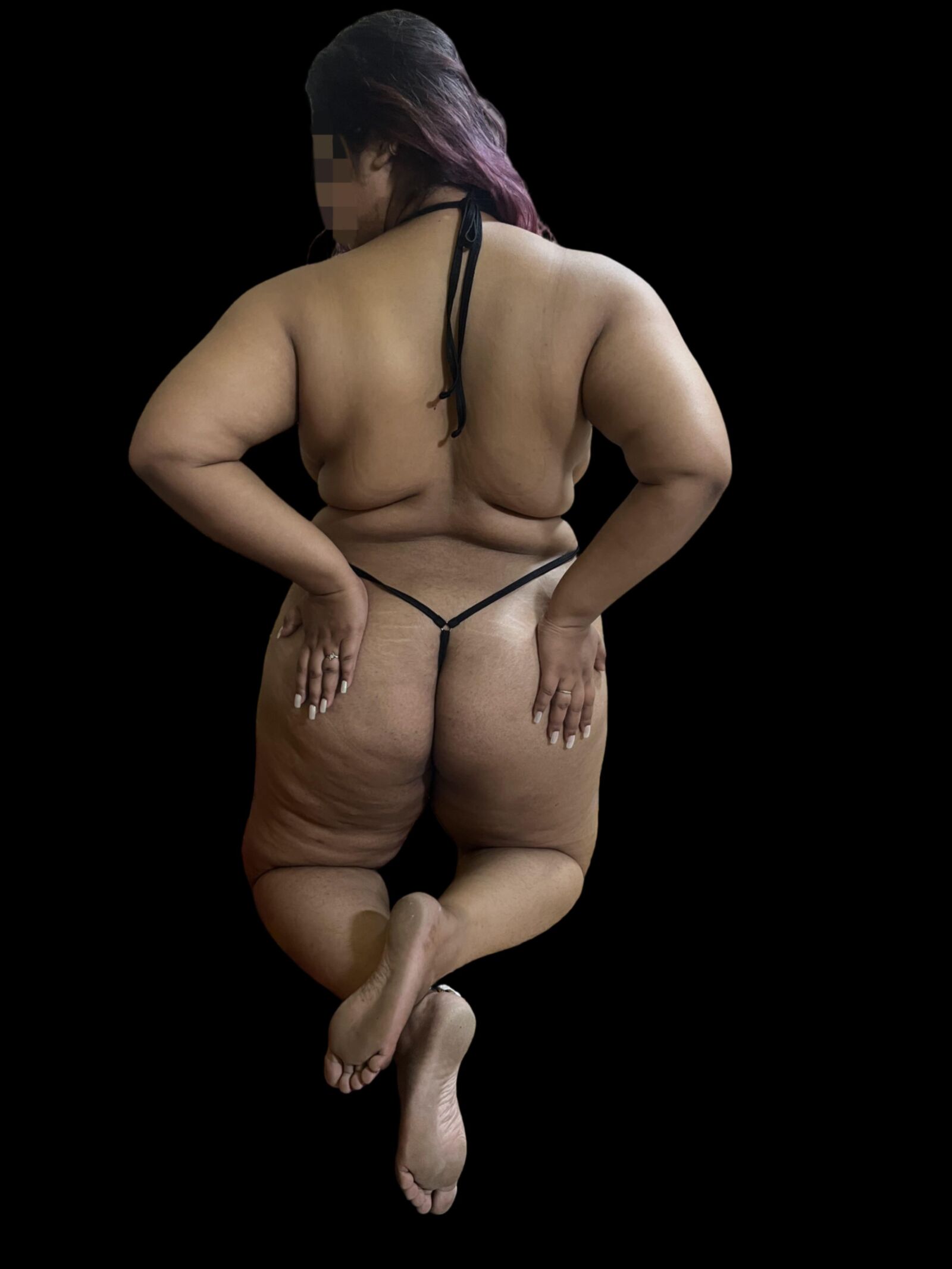 Esposa gordita en su lencería negra favorita