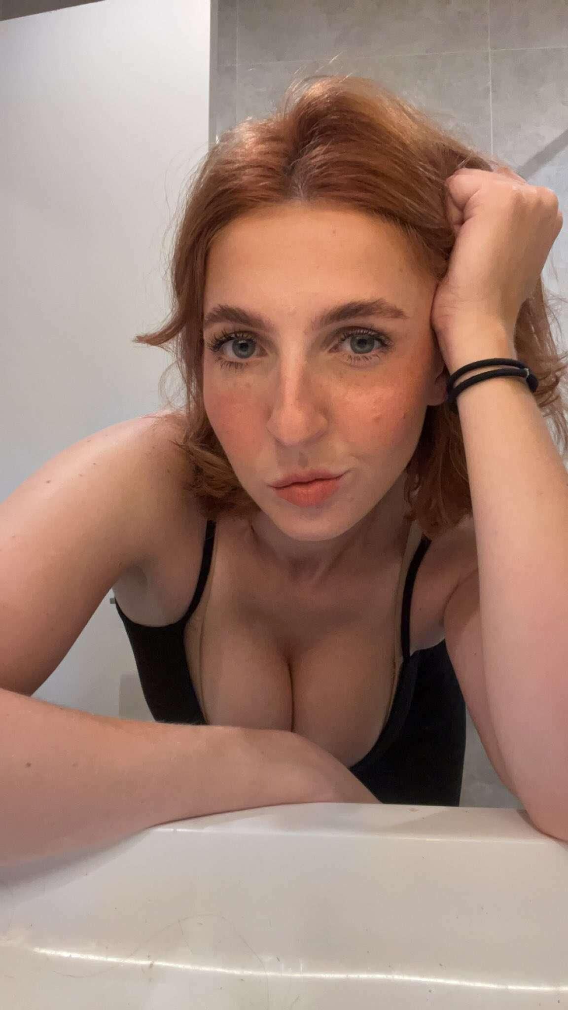 Webslut Meg Bitchell