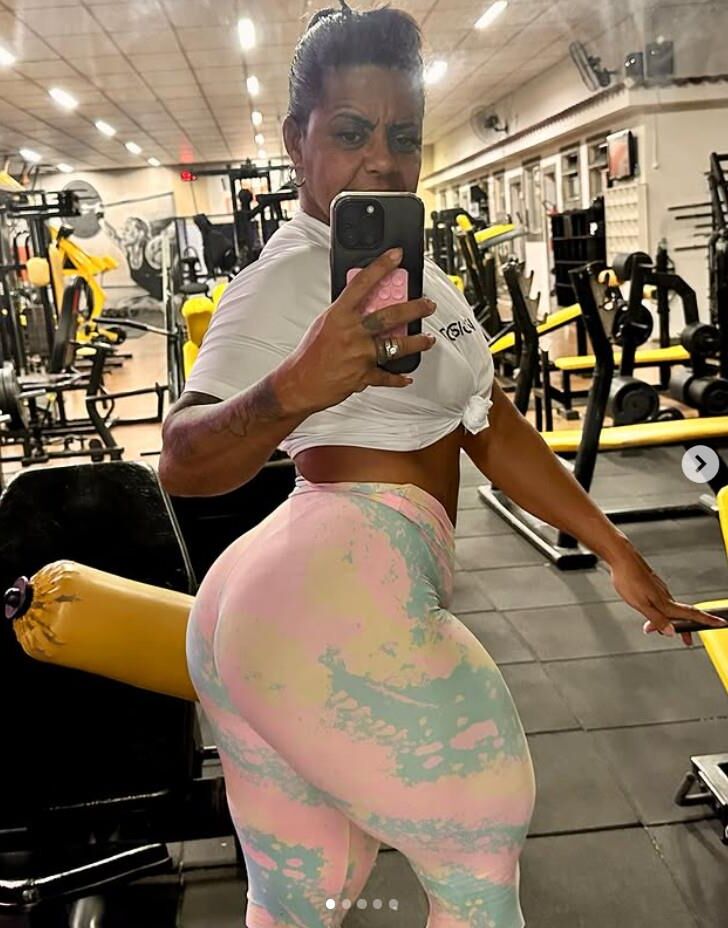 Karla Pessanha Hot Fitness