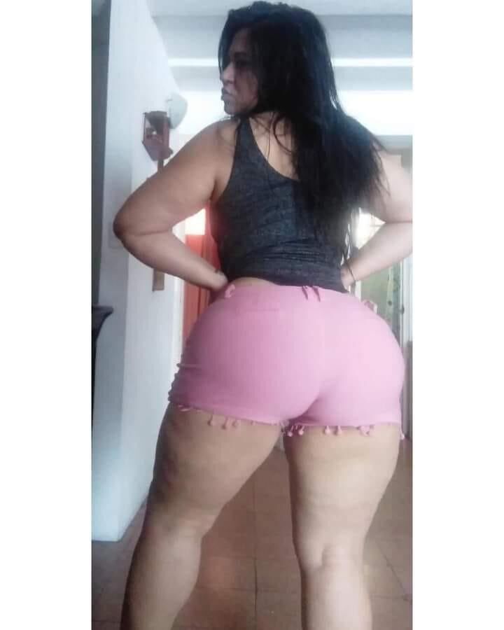 Pamela brasileño gran trasero