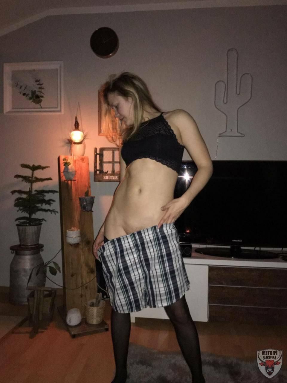 German slut Tania