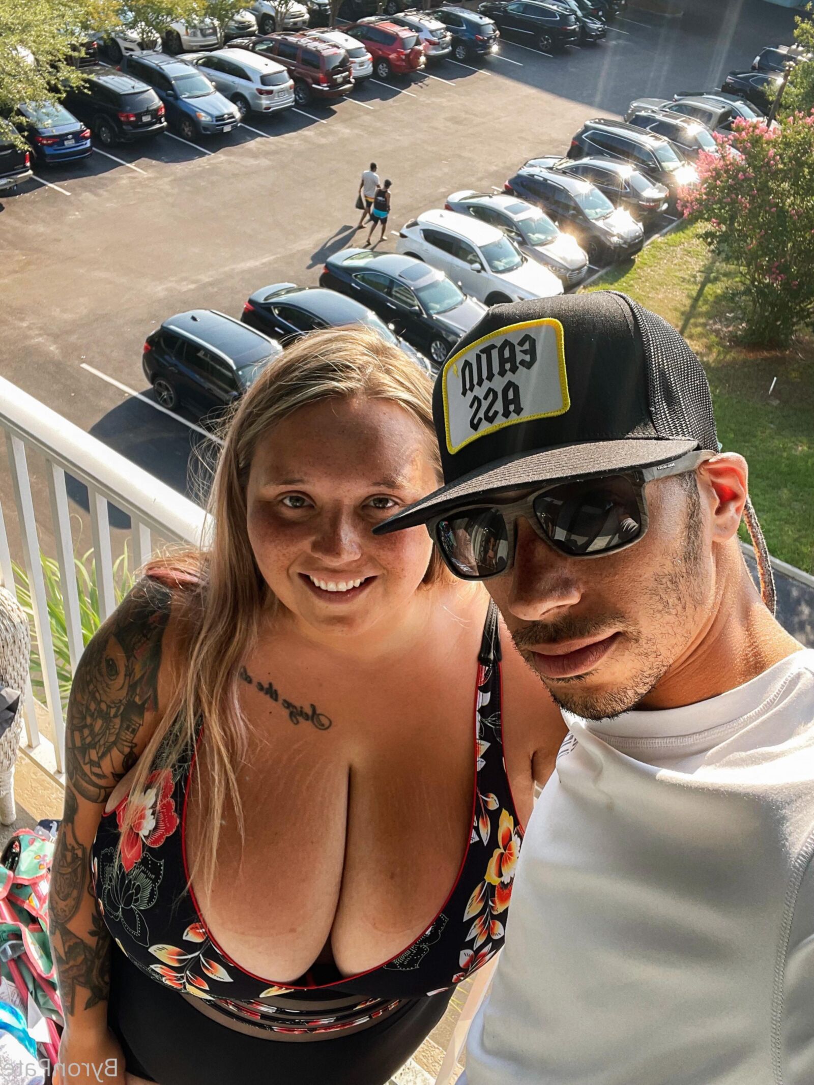 Mama Giant Boobs Boat Butt BBW Girl con gafas Hot Hot