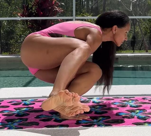 Jennys Yoga Toes and Soles