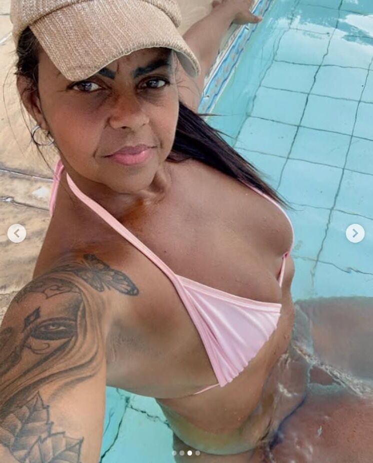 Karla Pessanha Hot Fitness
