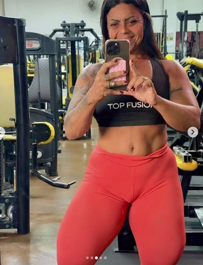Karla Pessanha Hot Fitness