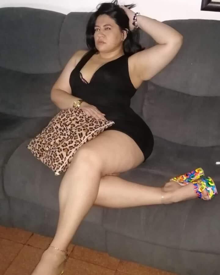 Pamela brasileño gran trasero