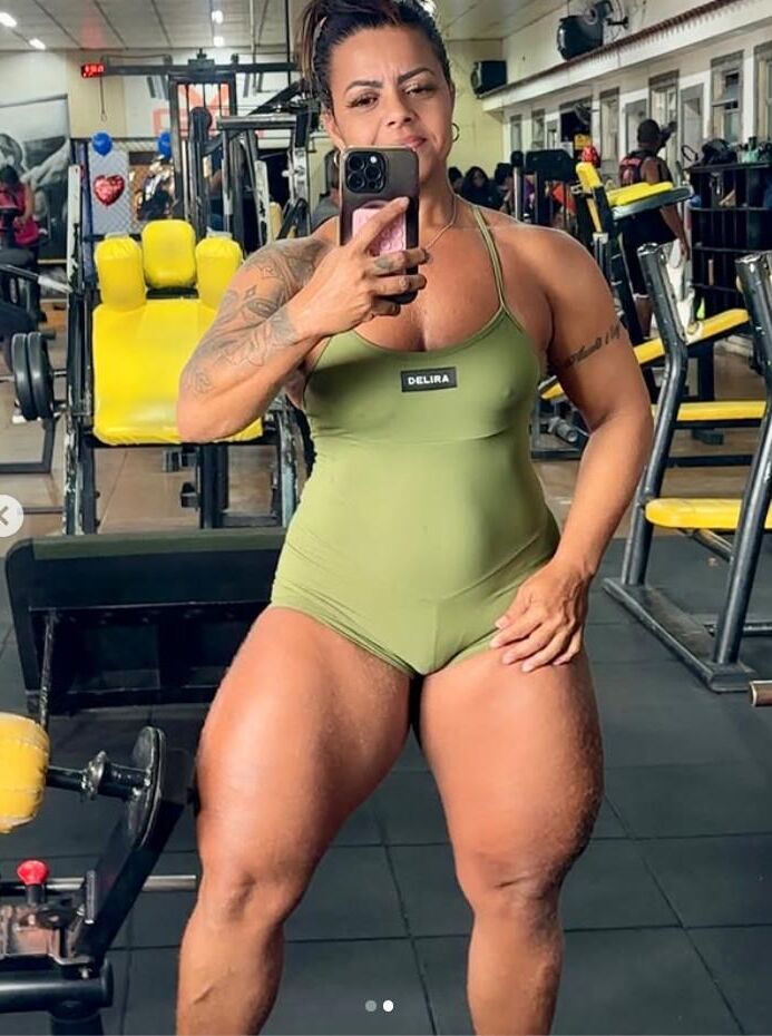 Karla Pessanha Hot Fitness