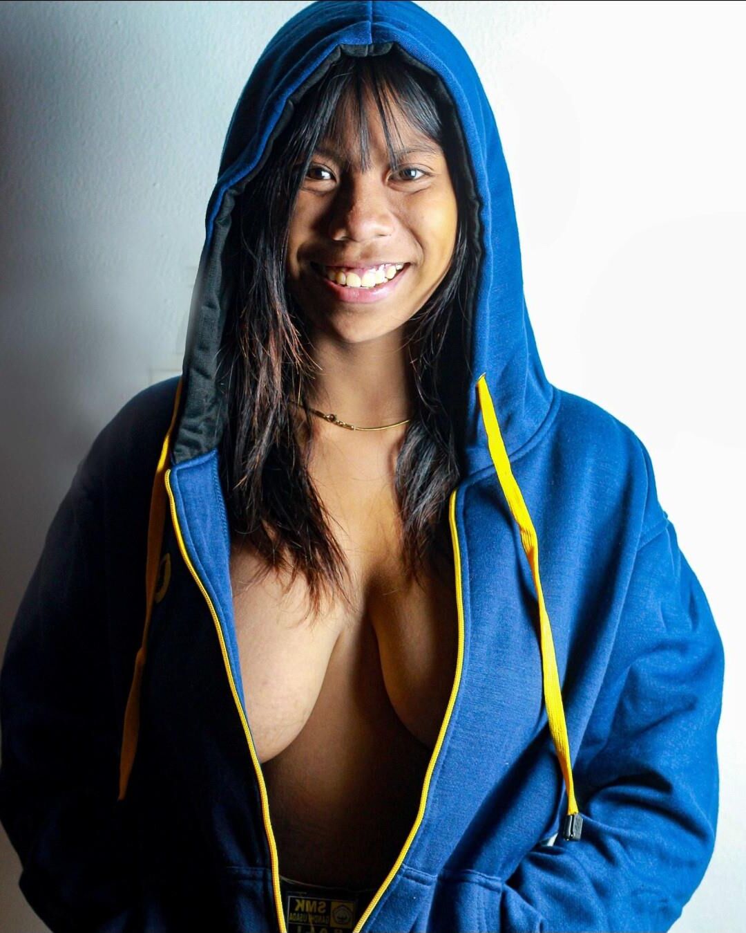 Curvy Indonesian Web Slut