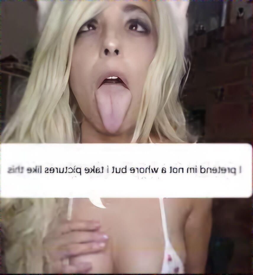 Raven se torna um webslut depois de expor em Kik