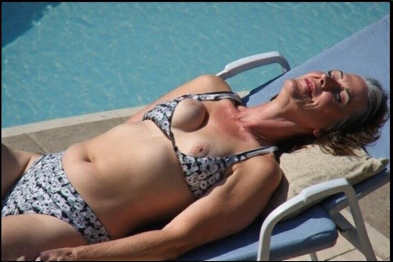 Sunbathing Mamas