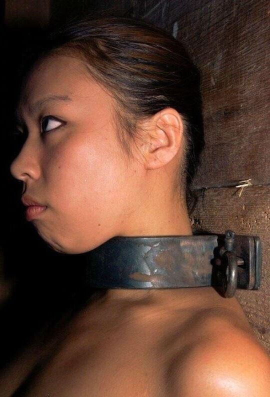 Mulheres bonitas muito bem amarradas