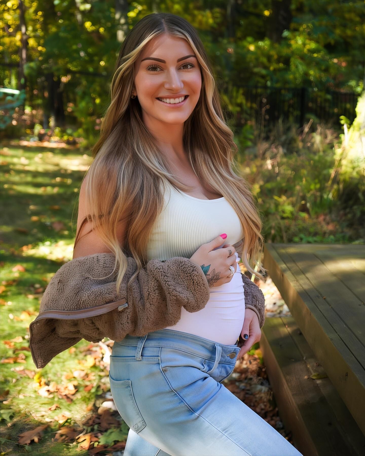 Power Blonde Preggo