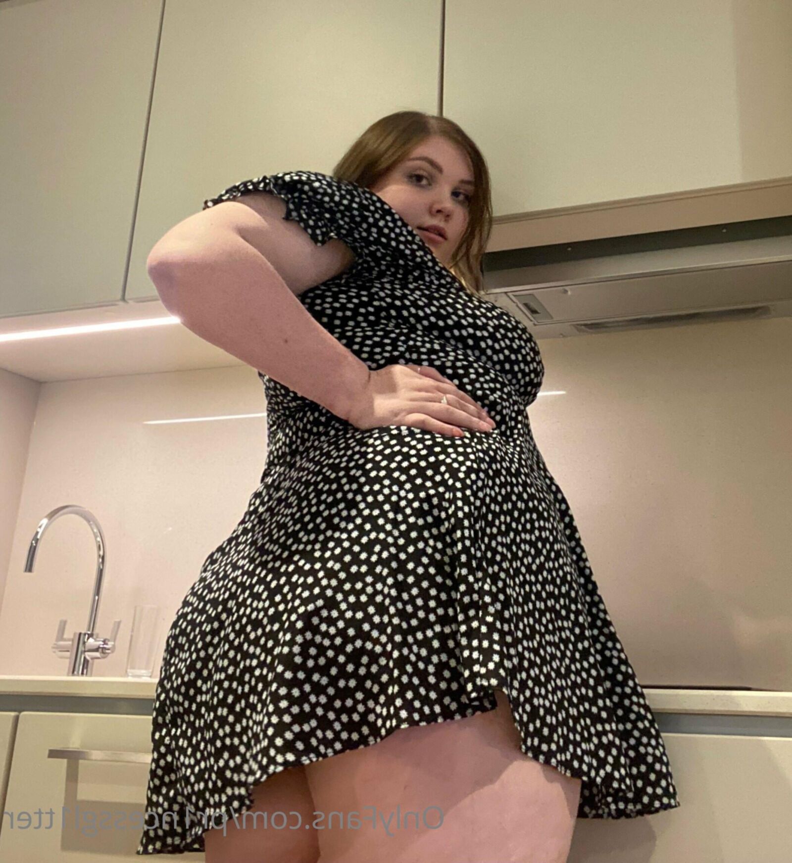 Halligan Big Ass Big Boobs brunette bbw fille mixtes